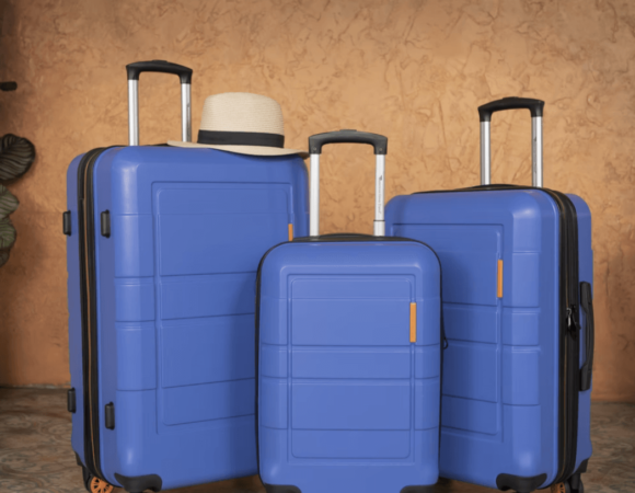 IT Luggage Review 2024 | Smart Design Packed Suitcases, Best Rated