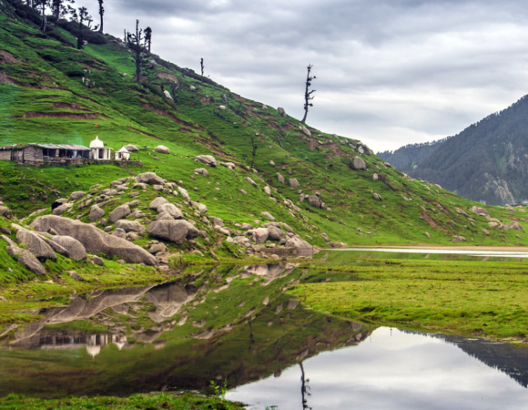 Kareri Lake Trek Guide 2024: History, Highlights, Best Time, How to Reach and Itinerary